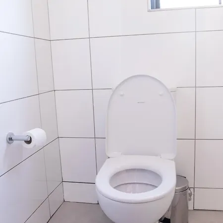 8 Elizabeth Place - Beautiful Self Catering 1 Bedroom Apartment Next To Kyalami Racetrack In Midrand With Free Wifi Local Swimming Pool Gym And Restaurant - Perfect For A Couple Exterior photo